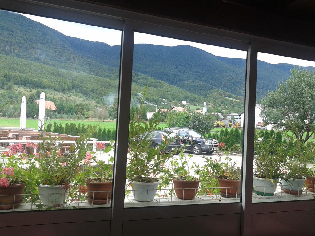 Bed And Breakfast Konoba Jure Krasno Polje Esterno foto