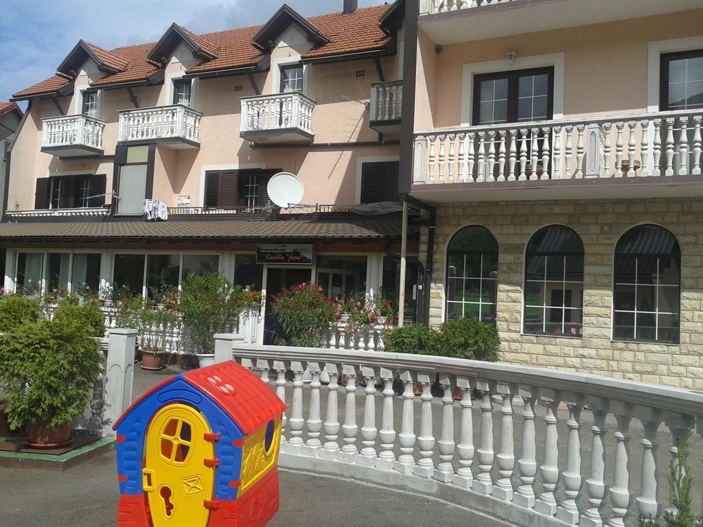 Bed And Breakfast Konoba Jure Krasno Polje Esterno foto