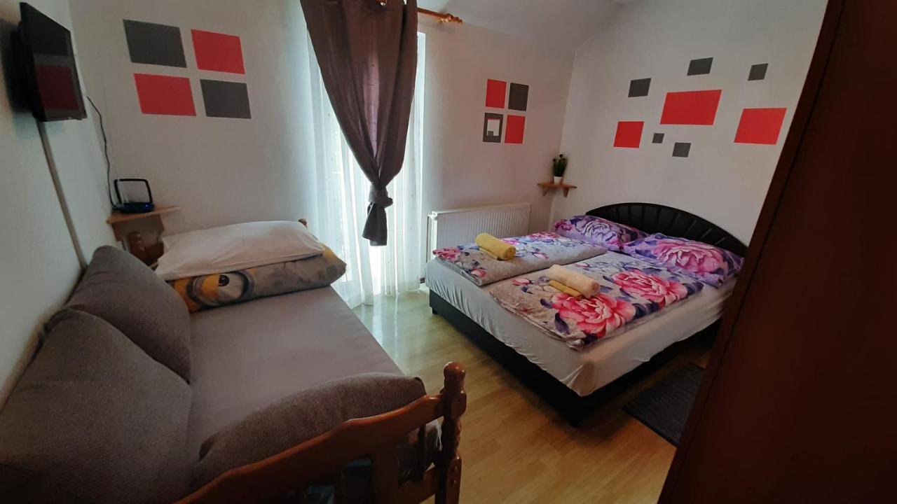 Bed And Breakfast Konoba Jure Krasno Polje Esterno foto